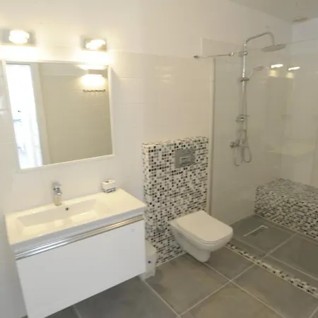 Вилла Guezel Elma -breathtaking Sea View Villa, Pool & Access To Sea Каш